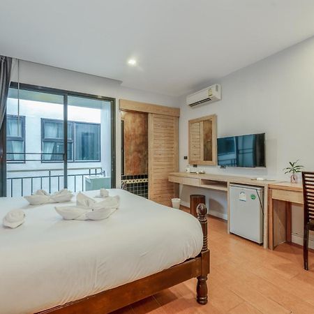 Coco Paradiso Phuket Sha Екстериор снимка