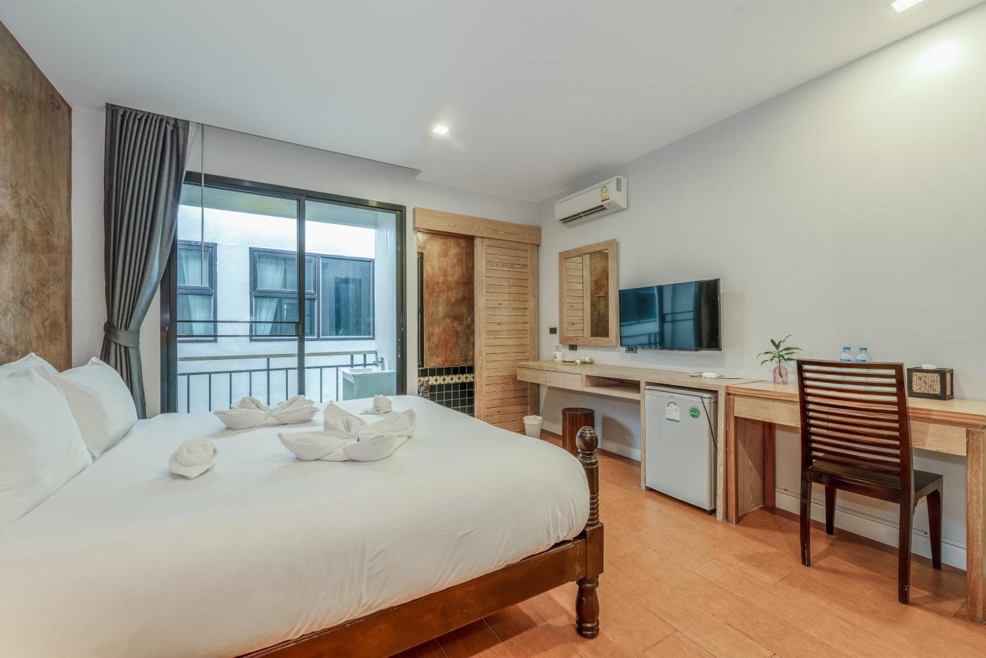 Coco Paradiso Phuket Sha Екстериор снимка