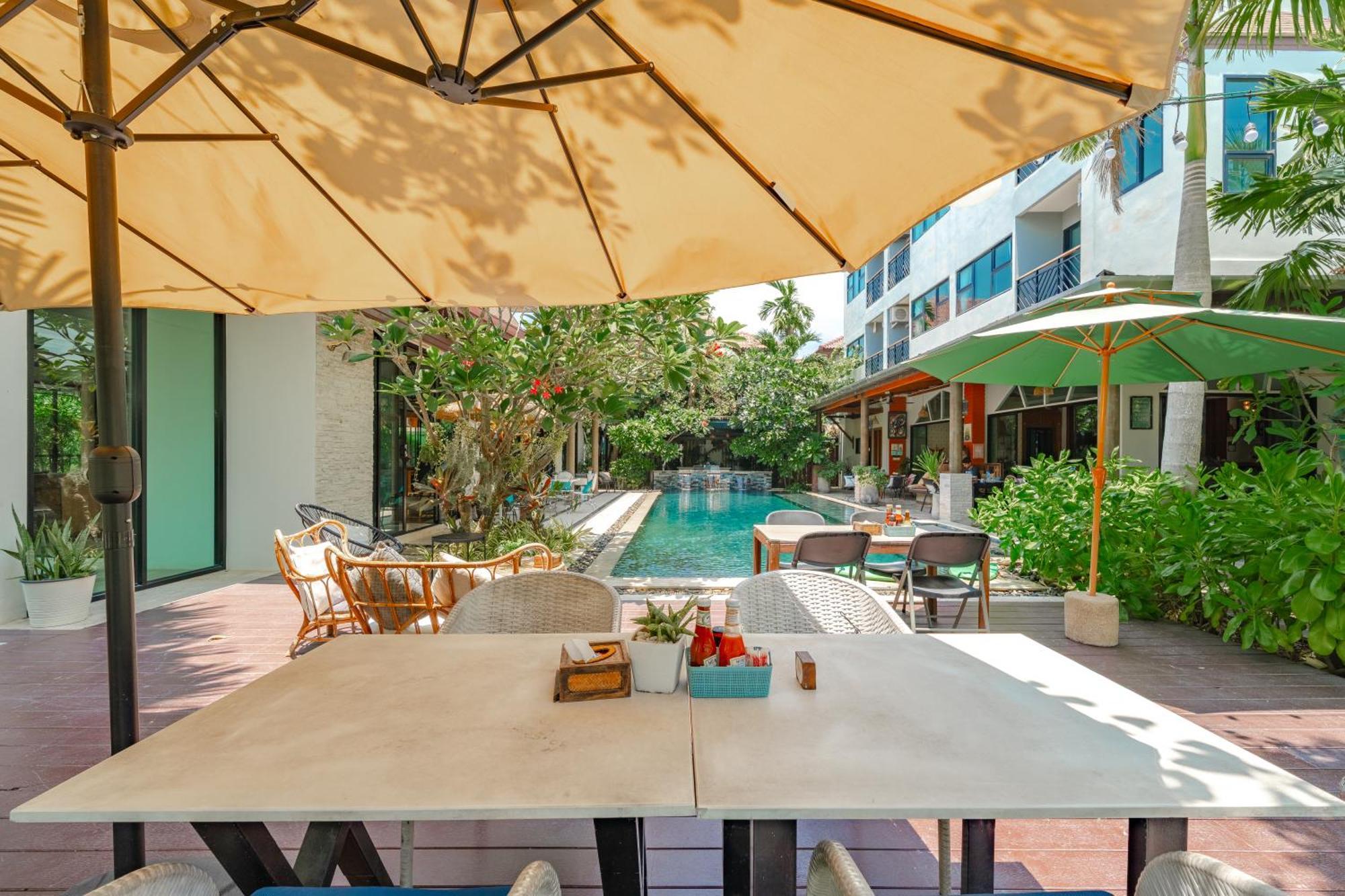 Coco Paradiso Phuket Sha Екстериор снимка