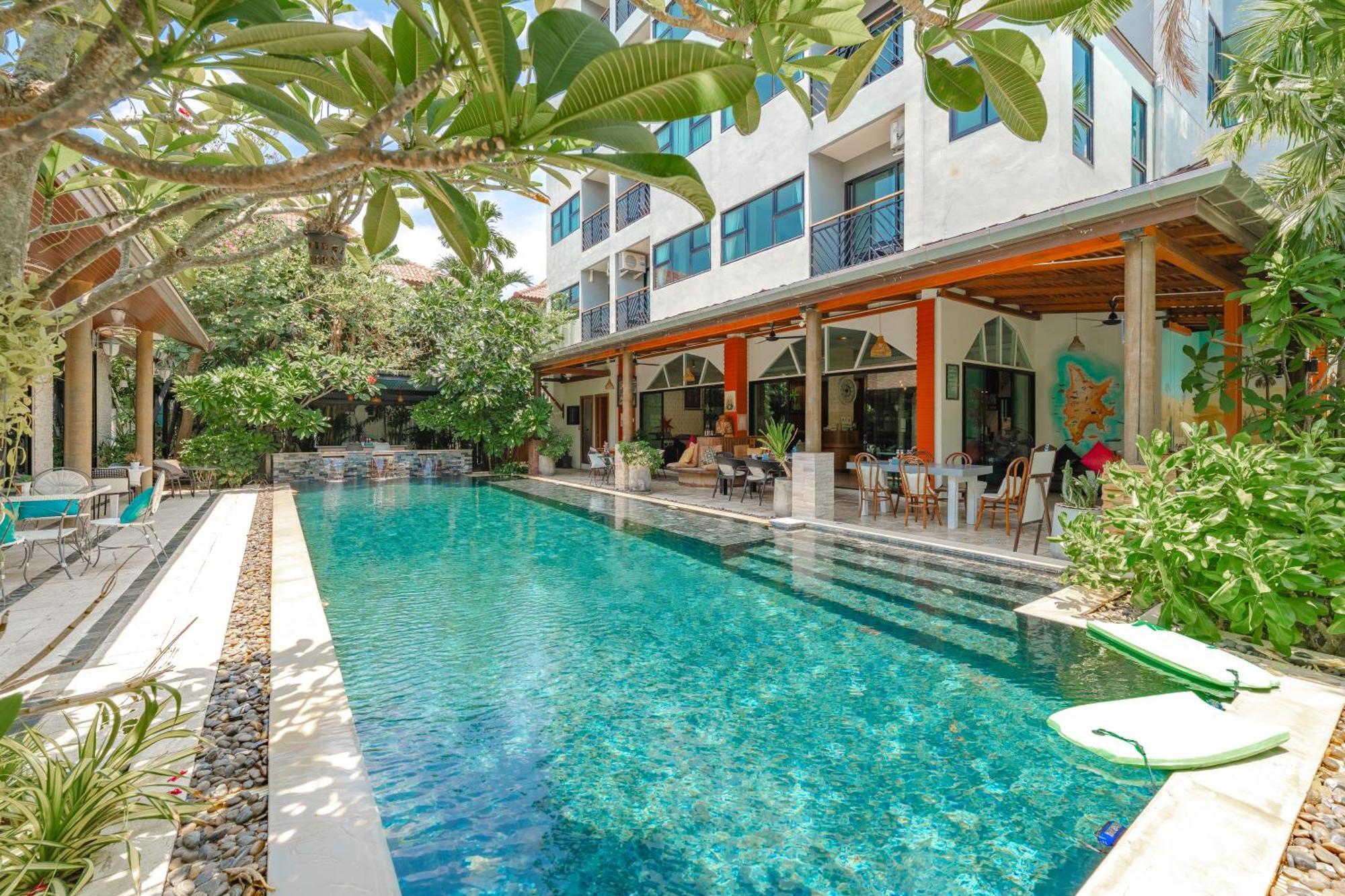 Coco Paradiso Phuket Sha Екстериор снимка