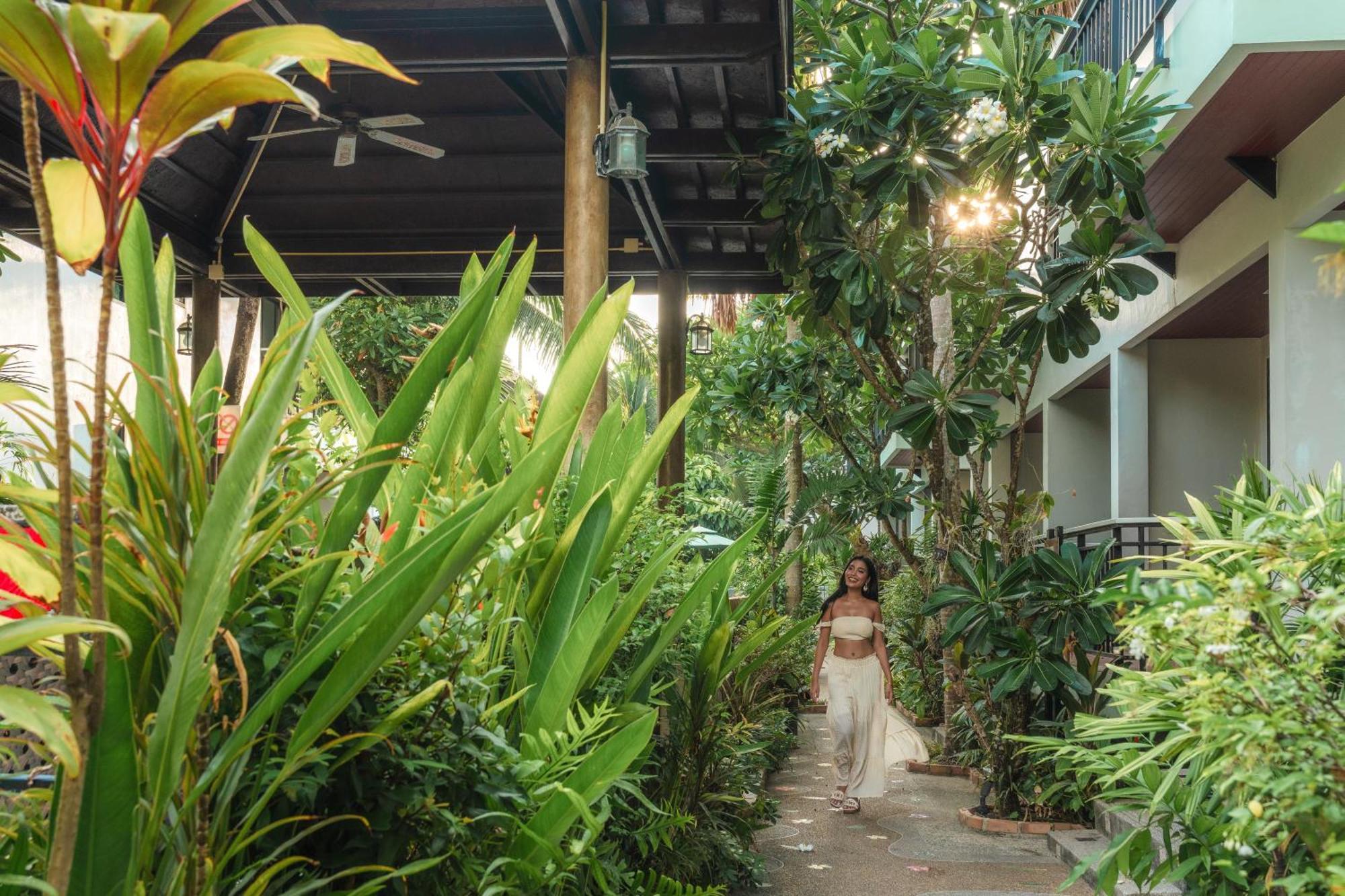 Coco Paradiso Phuket Sha Екстериор снимка